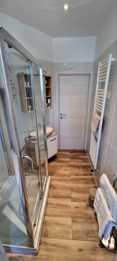 Apartment Lori - beautiful view Fiume Esterno foto
